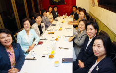 진영 대결→정책 경쟁으로···싱크탱크로 뭉치는 巨與