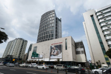 롯데·신라면세점,  제주 시내점도 문 닫는다···자취감춘 외국인 관광객에 임시 휴점