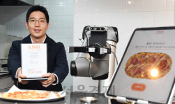 인턴도 리더가 될 수 있다 상사 앞에서 외치던 당찬 인턴 이젠 피자계의 맥도날드 꿈꾸는 대표로 우뚝