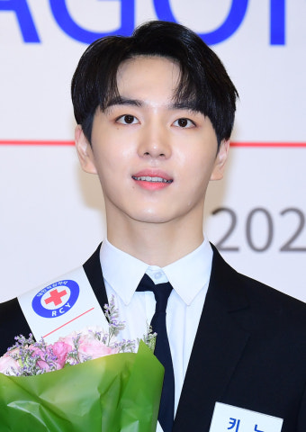 펜타곤 키노, 훈훈한 비주얼