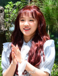 (여자)아이들 우기, 해 맑은 미소