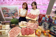 102일만의 황금연휴 잡아라··· 유통가 대대적 할인 공세