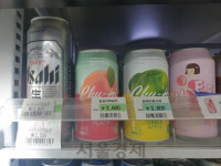 편의점서 찬밥 日맥주, 바로 옆 주점에선 인기