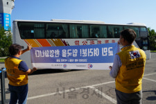 [최수문특파원의 차이나페이지] <66> ‘내로남불’로 입국 봉쇄하더니···경기회복 아쉽자 슬그머니 門 열어