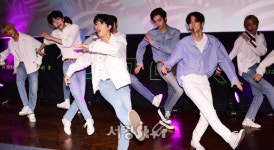 고스트나인(GHOST9), 멋진 무대 펼쳐