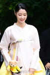 권나라, 눈부신 미모