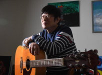솔로앨범 낸 김창완 “신작, 37년 전 ‘어머니와 고등어’ 들은 동세대에 띄우는 편지”
