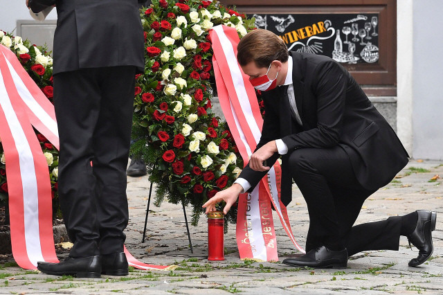 오스트리아, 총격 테러로 15명 사상…IS 추종자 용의자 사살 (Austria hit by gun terror, 15 dead...IS follower suspect killed)