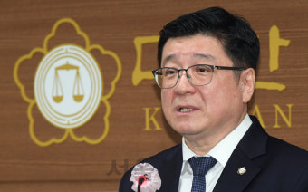 대한변호사협회, 공수처장 후보 김진욱·이건리·한명관 추천