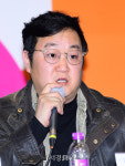 새롬이옷수선 | 민새롬 '살아있는 자를 수선하기' 연출