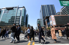 中企 아우성인데...주52시간 계도 연장 없다