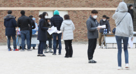 울산 기숙형 고교 2명 확진···전수 조사