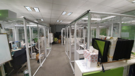 개별 공간서 마스크 없이  근무···한 기업의 특별한 사무실