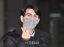 알파고 시나씨, 터키 출신 언론인
