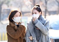 간이역 윤유선-김재경, 화기애애 출근길