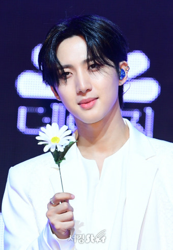 펜타곤 후이 측 