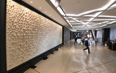 [로비의 그림]생명력과 자연의 기운 품은 더 플라자호텔과 소공 한화빌딩