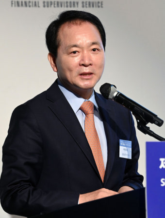 대통령 모욕죄 30대 수사에···성일종 “文, 대청년 선전포고 멈춰달라”