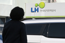 경실련 LH 1,379명 공공주택 분양받아 3,340억 시세차익(종합)