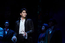 [공연리뷰]드라큘라 빠져봐, 빨간맛 달콤함에···영생을 줄테니