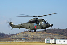 수리온 개량형 육군 응급의무수송헬기 불시착 ...5명 병원 후송