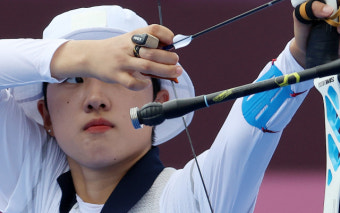 양궁 안산, 개인전 준결승 진출···양궁 역사상 첫 3관왕 될까 [도쿄 올림픽]