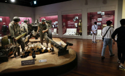 중공군 미화 영화 논란에 영상물등급위 “수입·상영허가 막는 건 위헌”