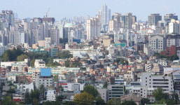 높은 세율·집값 급등에···韓, 상속증여세 비중 OECD의 7배