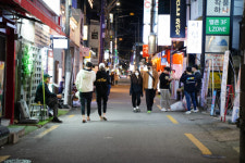 위드 코로나 온다...화색 도는 지역상권