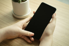 내 폰이 이상한 줄···확 느려진 LTE 속도, 사실이었다