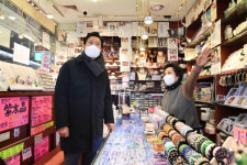 오세훈 소공지하상가 찾아 임대료 부담 안 되게 할 것