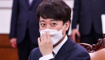 이재명 '발차기·'격파'에 이준석 