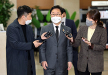 '검수완박' 집단반발에 박범계 