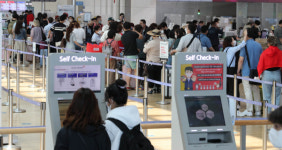 [사진] 국제선 증편 규제 풀리자…북적이는 인천공항