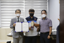이현석 건국중 학생, 산불 확산 방지용 제품으로 부산조달청장상 수상