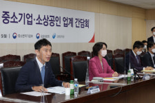 코로나 금융지원 재연장 가능성 솔솔…이달 중순 발표할 것