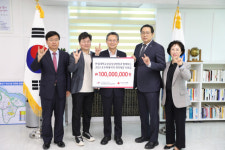 한림대강남성심병원, 호우피해 취약계층에 지원금 1억 5000만원 전달
