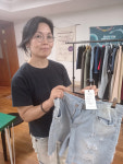 버려진 옷은 환경오염 주범…재사용이 대안