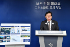 박형준 부산시장 “가덕도신공항 매립·부유식 병행 건설”