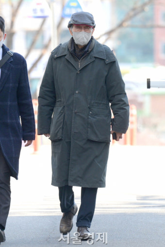 강제 추행 혐의 오영수, 처신을 잘못해서 죄송하다는 말만 [SE포토]
