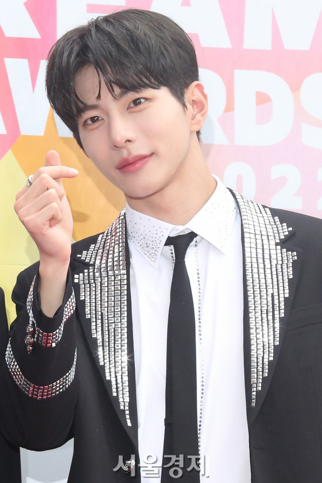 골든차일드 멤버 최보민, 그룹 탈퇴 손편지로 팬들에게 감사 전해져
