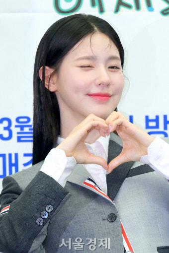 (여자)아이들 미연, 상큼하게 윙크 [SE포토]