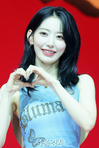 르세라핌 사쿠라, 샄냥이의 하트 [SE포토]
