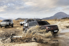 차체 길어진 오프로드 강자…올 뉴 디펜더 130 인기