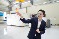 수명 두배·용량 무제한…차세대 ESS로 탄소중립 최전선에 [지구용리포트]