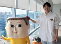 "영화·드라마로 만들 IP, 네이버웹툰서 고르세요"[잇피플]