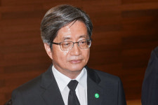 한미일 정상회의 준비…상중에도 업무챙긴 尹