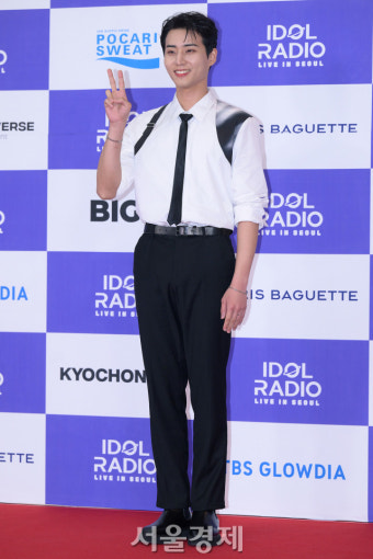 데이식스 영케이, 브이밖에는 없다 [SE포토]