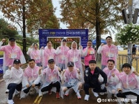 안성 메가스터디 기숙학원 교사진 ‘안성맞춤 전국 마라톤 대회’ 참가... 수험생 제자 수능 응원 메시지 담아