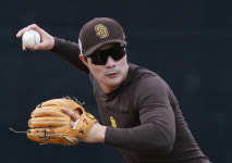김하성 韓 최초 MLB 골드글러브 수상 쾌거